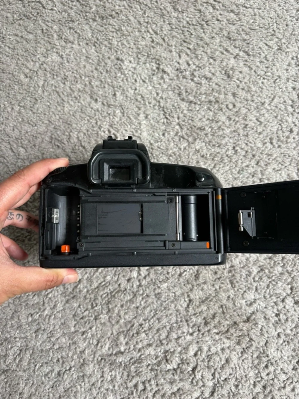 Canon EOS Elan 35mm Film SLR Camera
